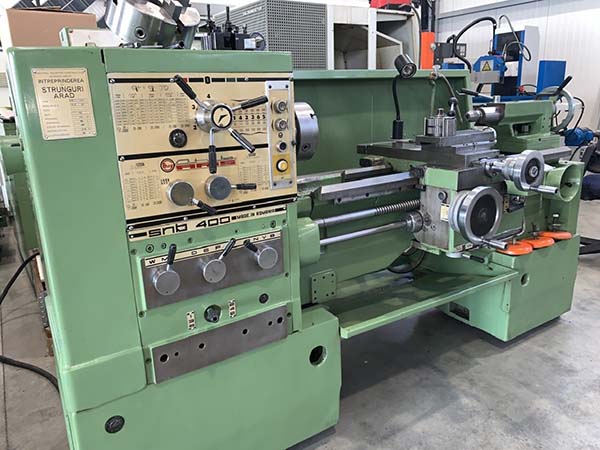 Фото токарно-гвинторізного верстата SNB 400 Фото токарно-гвинторізного верстата SNB 400